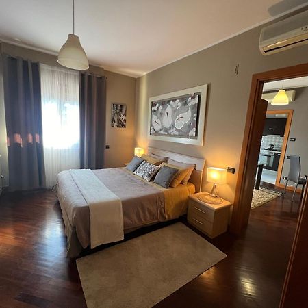Charme & Relax - Fiera Di Roma - Fiumicino Airport Apartment Ponte Galeria Bagian luar foto