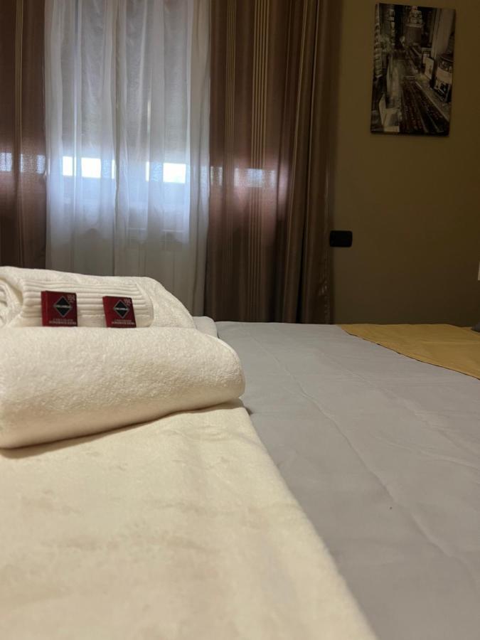 Charme & Relax - Fiera Di Roma - Fiumicino Airport Apartment Ponte Galeria Bagian luar foto